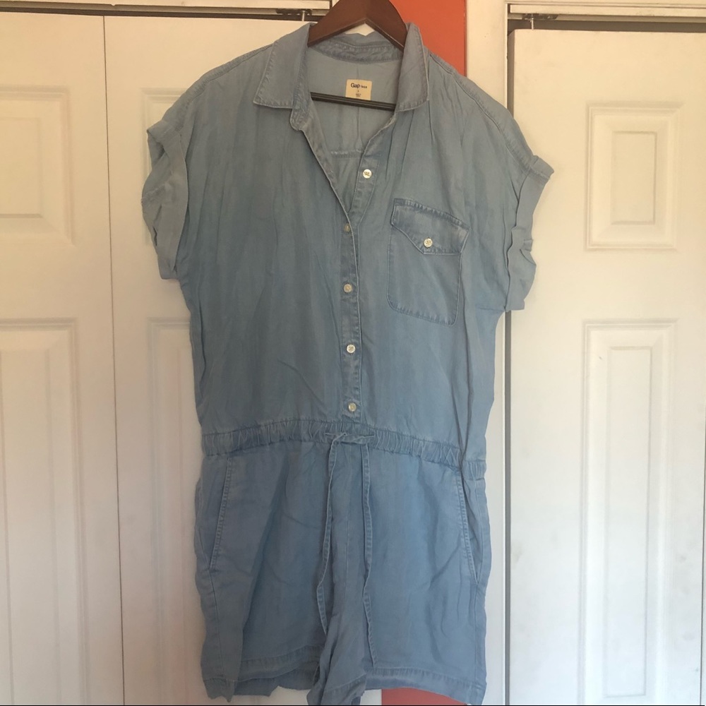 Gap chambray romper. Excellent used condition.